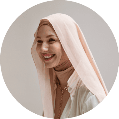 Tips Memilih Hijab Agar Rambut Tidak Rusak dan Berketombe